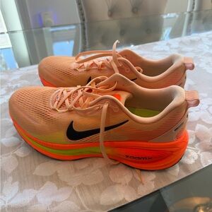 Nike Men’s Vomero 18 Zoom X Peach and Neon Orange Athletic Shoes